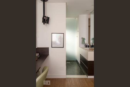 Apartamento à venda com 325m², 3 quartos e 4 vagas Apartamento à venda com 325m², 3 quartos e 4 vagasQuarto 3