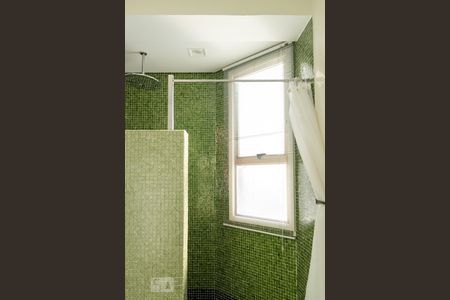 Apartamento à venda com 325m², 3 quartos e 4 vagas Apartamento à venda com 325m², 3 quartos e 4 vagasBanheiro do Quarto 2