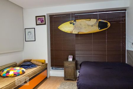 Apartamento à venda com 325m², 3 quartos e 4 vagas Apartamento à venda com 325m², 3 quartos e 4 vagasQuarto 2