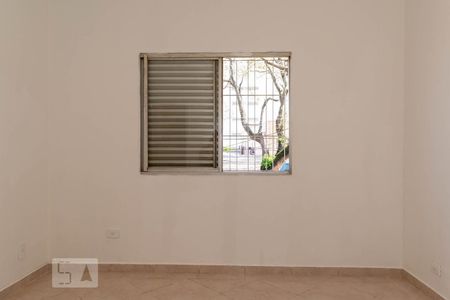 Quarto 1 de casa para alugar com 3 quartos, 80m² em Vila Clementino, São Paulo