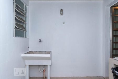 Casa para alugar com 80m², 3 quartos e 1 vagaÁrea de Serviço