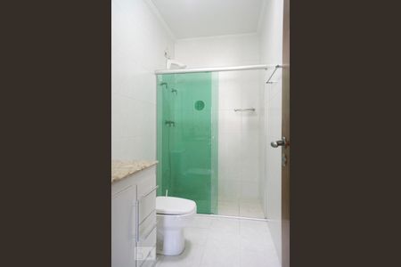 Casa à venda com 330m², 4 quartos e 6 vagasBANHEIRO SUITE 3