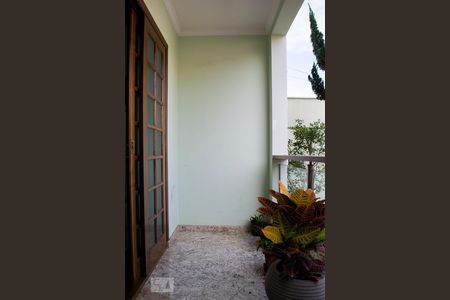 SACADA SALA de casa à venda com 4 quartos, 330m² em Vila Romero, São Paulo