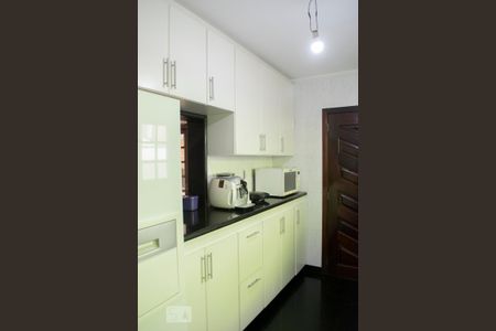 Casa à venda com 330m², 4 quartos e 6 vagasCOZINHA