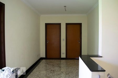 HALL QUARTOS de casa à venda com 4 quartos, 330m² em Vila Romero, São Paulo