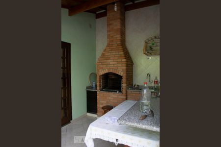 Casa à venda com 330m², 4 quartos e 6 vagasQUINTAL