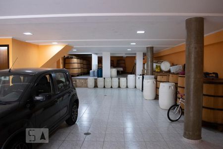 Casa à venda com 330m², 4 quartos e 6 vagasSALÃO INFERIOR