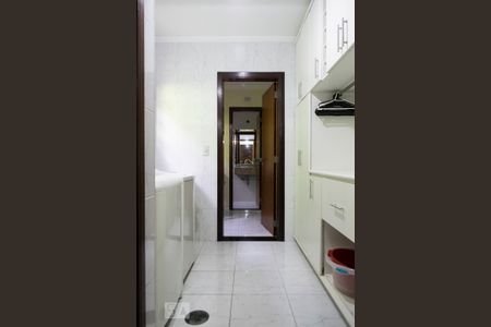 Casa à venda com 330m², 4 quartos e 6 vagasÁREA DE SERVIÇO