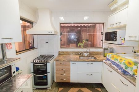 Casa à venda com 250m², 3 quartos e 2 vagasCozinha