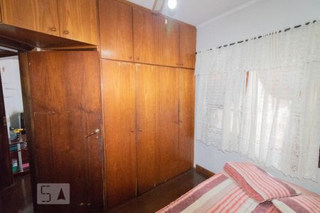 Casa à venda com 250m², 3 quartos e 2 vagasDormitório 2
