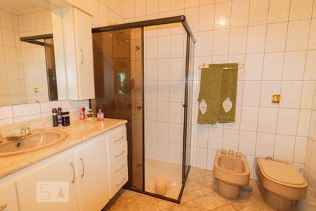 Casa à venda com 250m², 3 quartos e 2 vagasBanheiro da Suíte