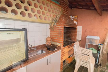 Casa à venda com 250m², 3 quartos e 2 vagasÁrea comum - Churrasqueira