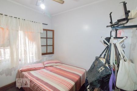 Casa à venda com 250m², 3 quartos e 2 vagasDormitório 2