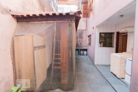 Casa à venda com 250m², 3 quartos e 2 vagasQuintal