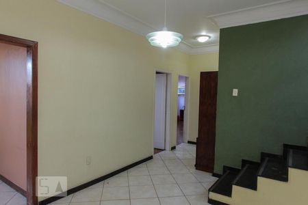 Sala de casa à venda com 3 quartos, 170m² em Colégio Batista, Belo Horizonte