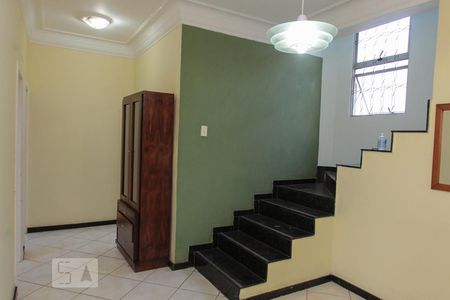 Sala de casa à venda com 3 quartos, 170m² em Colégio Batista, Belo Horizonte