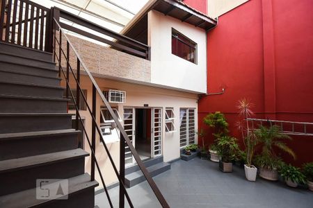 Casa à venda com 500m², 4 quartos e 2 vagasFundos