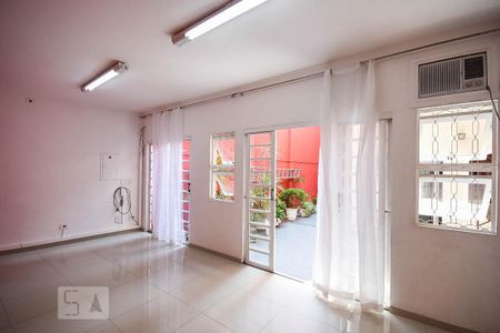 Casa à venda com 500m², 4 quartos e 2 vagasEscritório