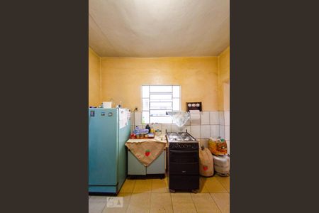 Casa à venda com 220m², 6 quartos e 8 vagas Casa à venda com 220m², 6 quartos e 8 vagasCasa de fundos 1