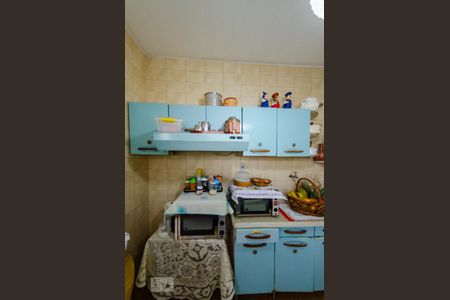 Casa à venda com 220m², 6 quartos e 8 vagas Casa à venda com 220m², 6 quartos e 8 vagasCozinha