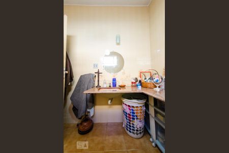 Casa à venda com 220m², 6 quartos e 8 vagas Casa à venda com 220m², 6 quartos e 8 vagasBanheiro da suíte 1