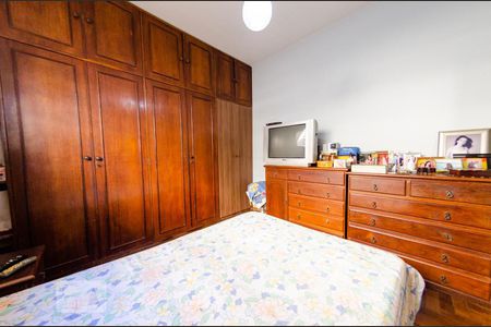 Casa à venda com 220m², 6 quartos e 8 vagas Casa à venda com 220m², 6 quartos e 8 vagasSuíte 1