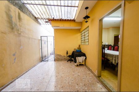 Casa à venda com 220m², 6 quartos e 8 vagas Casa à venda com 220m², 6 quartos e 8 vagasGaragem