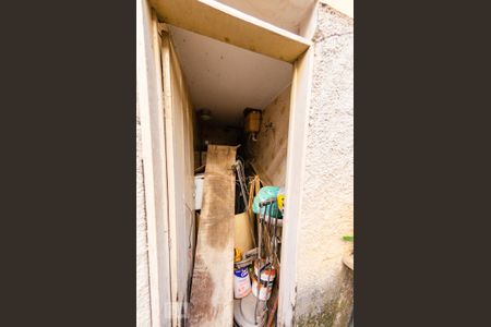 Casa à venda com 220m², 6 quartos e 8 vagas Casa à venda com 220m², 6 quartos e 8 vagasBanheiro de serviço