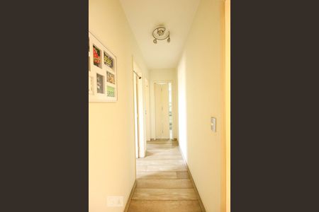 Apartamento à venda com 84m², 3 quartos e 2 vagasCorredor