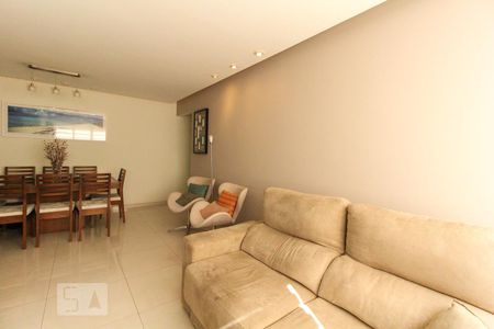 Apartamento à venda com 84m², 3 quartos e 2 vagasSala