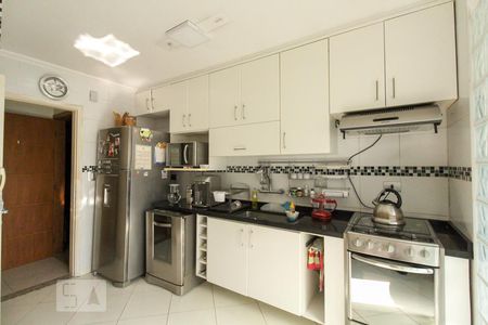 Apartamento à venda com 84m², 3 quartos e 2 vagasCozinha