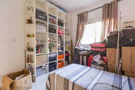Quarto 1 de casa para alugar com 2 quartos, 80m² em Vila Cloris, Belo Horizonte