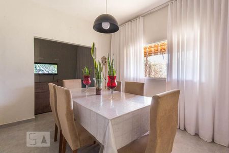 Sala de Jantar de casa para alugar com 2 quartos, 80m² em Vila Cloris, Belo Horizonte