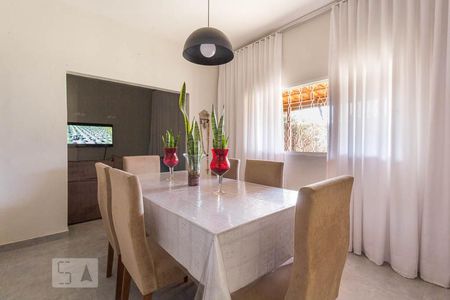Sala de Jantar de casa para alugar com 2 quartos, 80m² em Vila Cloris, Belo Horizonte