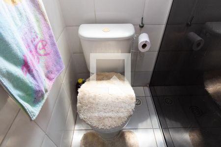 Casa de condomínio à venda com 78m², 2 quartos e 1 vagaBanheiro