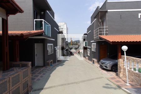 Casa de condomínio à venda com 78m², 2 quartos e 1 vagaÁrea comum 