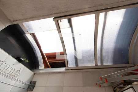 Casa de condomínio à venda com 78m², 2 quartos e 1 vagaLavanderia