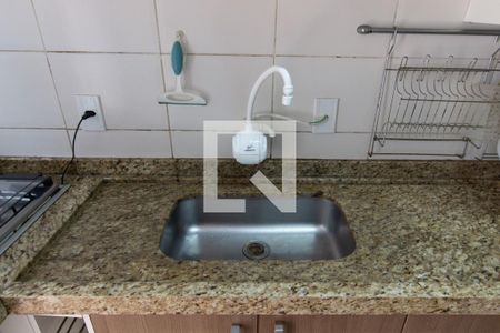 Casa de condomínio à venda com 78m², 2 quartos e 1 vagaCozinha