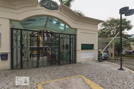 Apartamento para alugar com 99m², 2 quartos e 2 vagasFachada e portaria