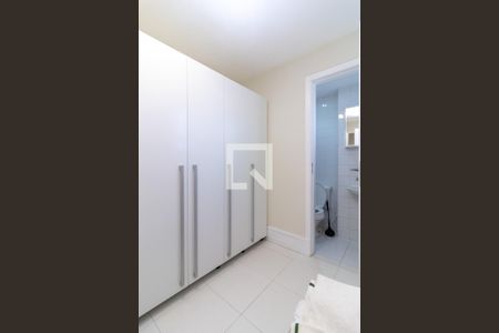 Apartamento para alugar com 99m², 2 quartos e 2 vagasQuarto de Serviço