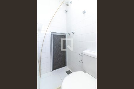 Apartamento para alugar com 99m², 2 quartos e 2 vagas Apartamento para alugar com 99m², 2 quartos e 2 vagasBanheiro de serviço