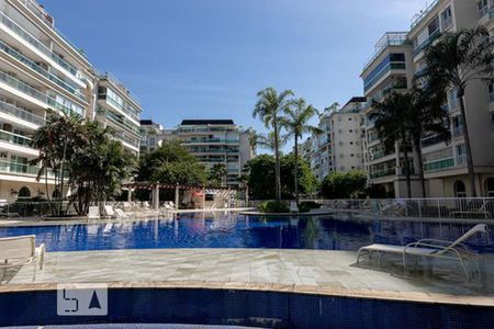 Apartamento para alugar com 99m², 2 quartos e 2 vagasÁrea comum - Piscina
