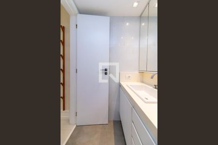 Apartamento para alugar com 99m², 2 quartos e 2 vagasBanheiro da Suíte