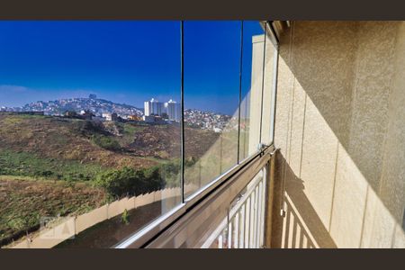 varanda de apartamento para alugar com 2 quartos, 58m² em Vila Falchi, Mauá