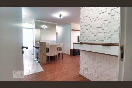 Sala de apartamento para alugar com 2 quartos, 58m² em Vila Falchi, Mauá