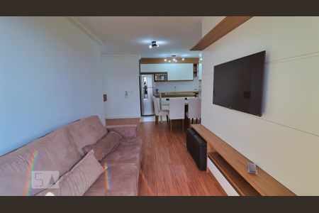 Sala de apartamento para alugar com 2 quartos, 58m² em Vila Falchi, Mauá