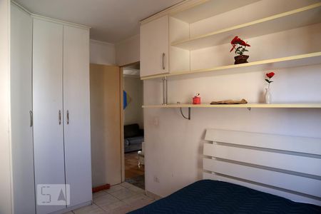 Quarto 1 de apartamento para alugar com 2 quartos, 56m² em Jardim Umarizal, São Paulo