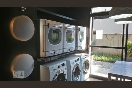 Studio para alugar com 30m², 1 quarto e 1 vagaLavanderia