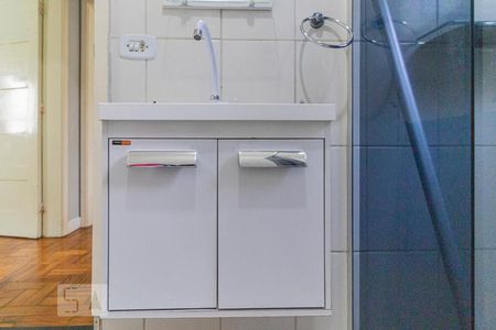 Apartamento à venda com 53m², 2 quartos e sem vagaBanheiro - Armário