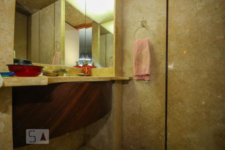 Apartamento à venda com 320m², 3 quartos e 3 vagasLavabo